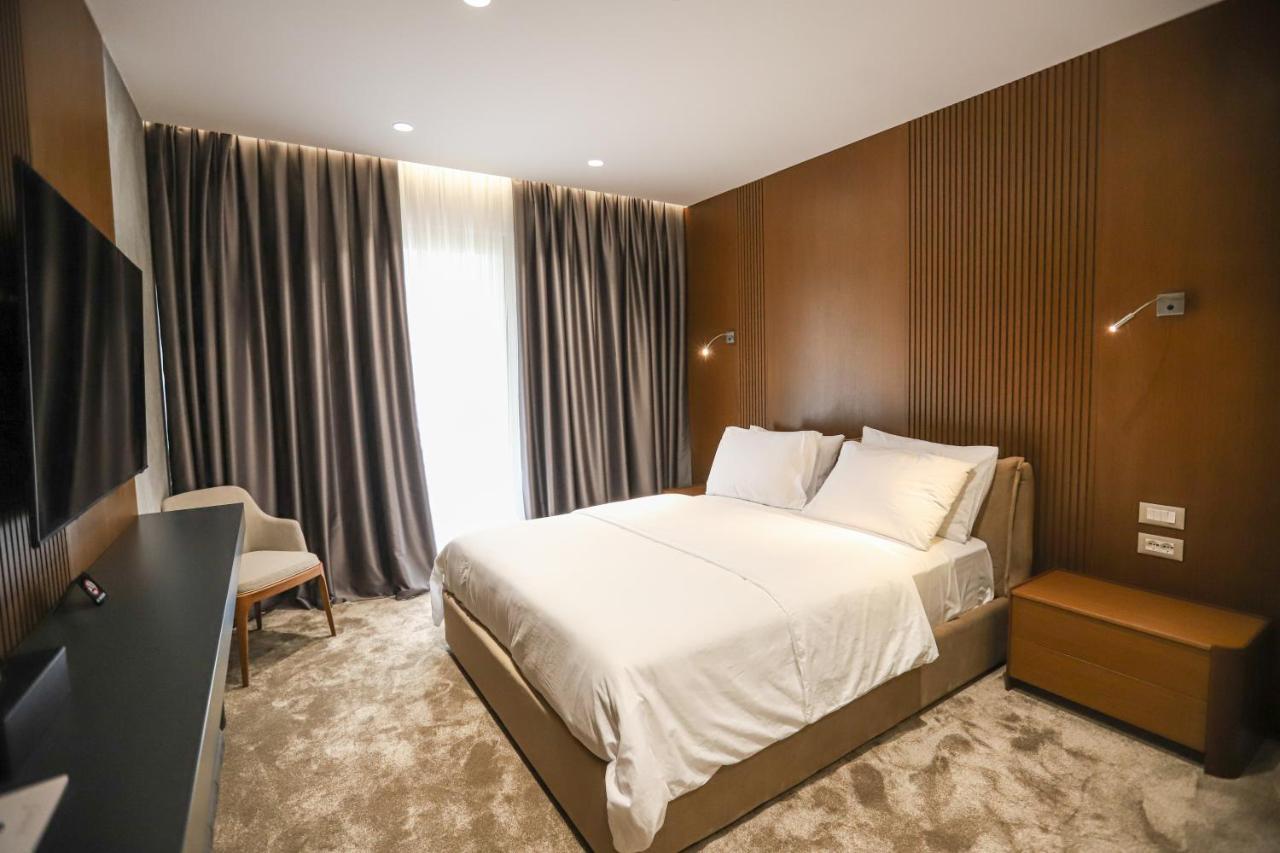 Urbanin Apartment & Hotel 地拉那 外观 照片