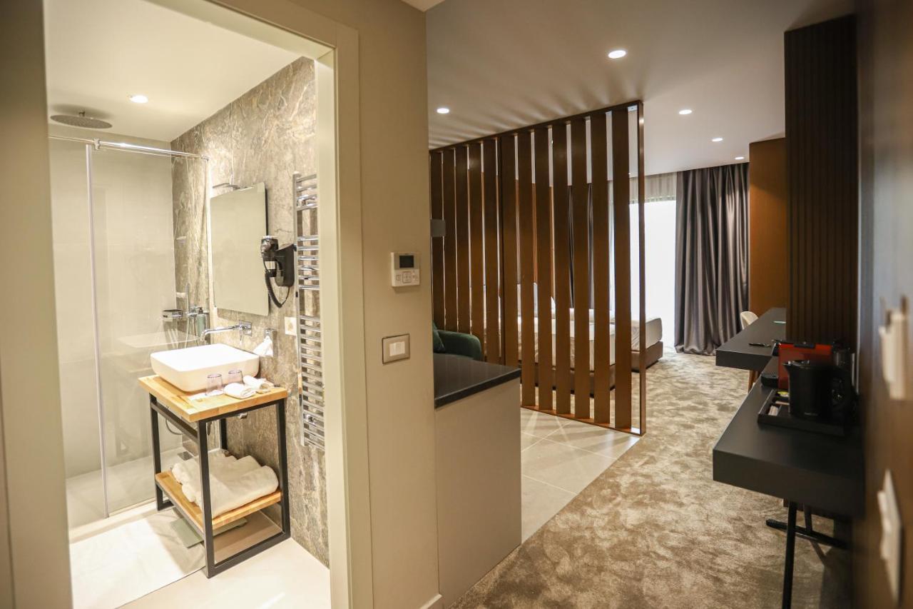 Urbanin Apartment & Hotel 地拉那 外观 照片