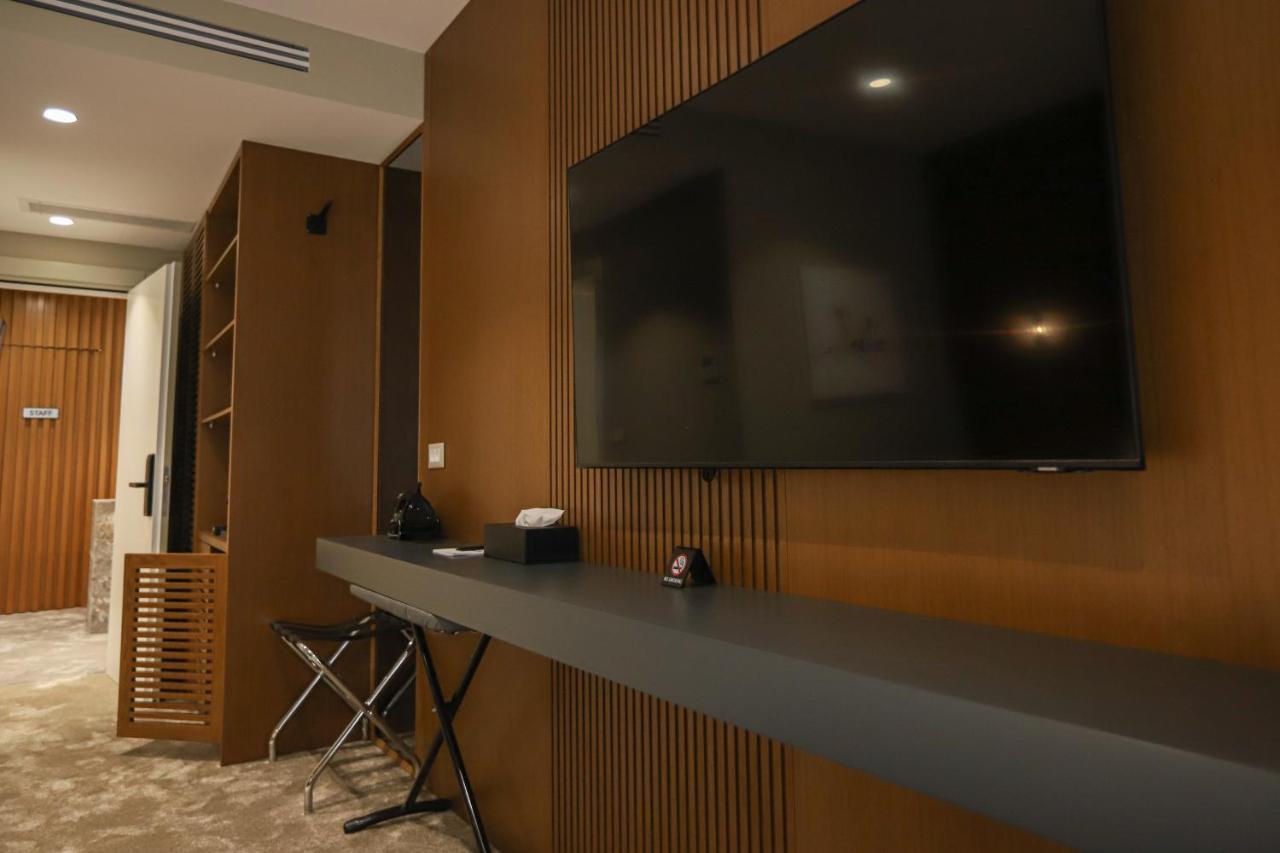 Urbanin Apartment & Hotel 地拉那 外观 照片