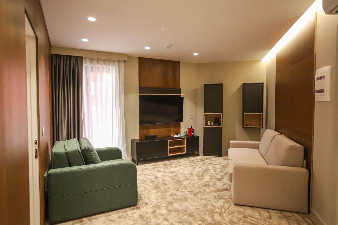 Urbanin Apartment & Hotel 地拉那 外观 照片