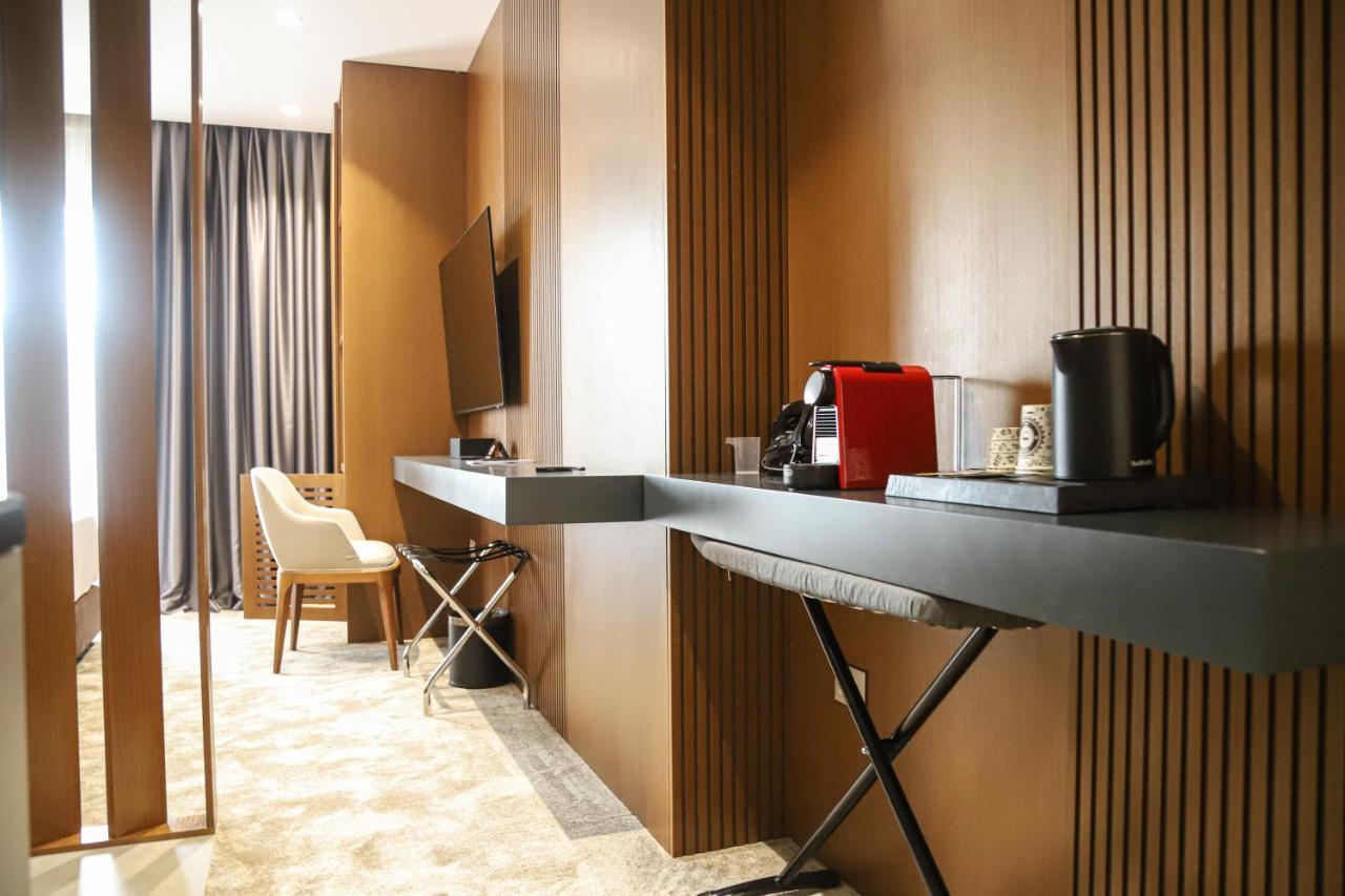 Urbanin Apartment & Hotel 地拉那 外观 照片